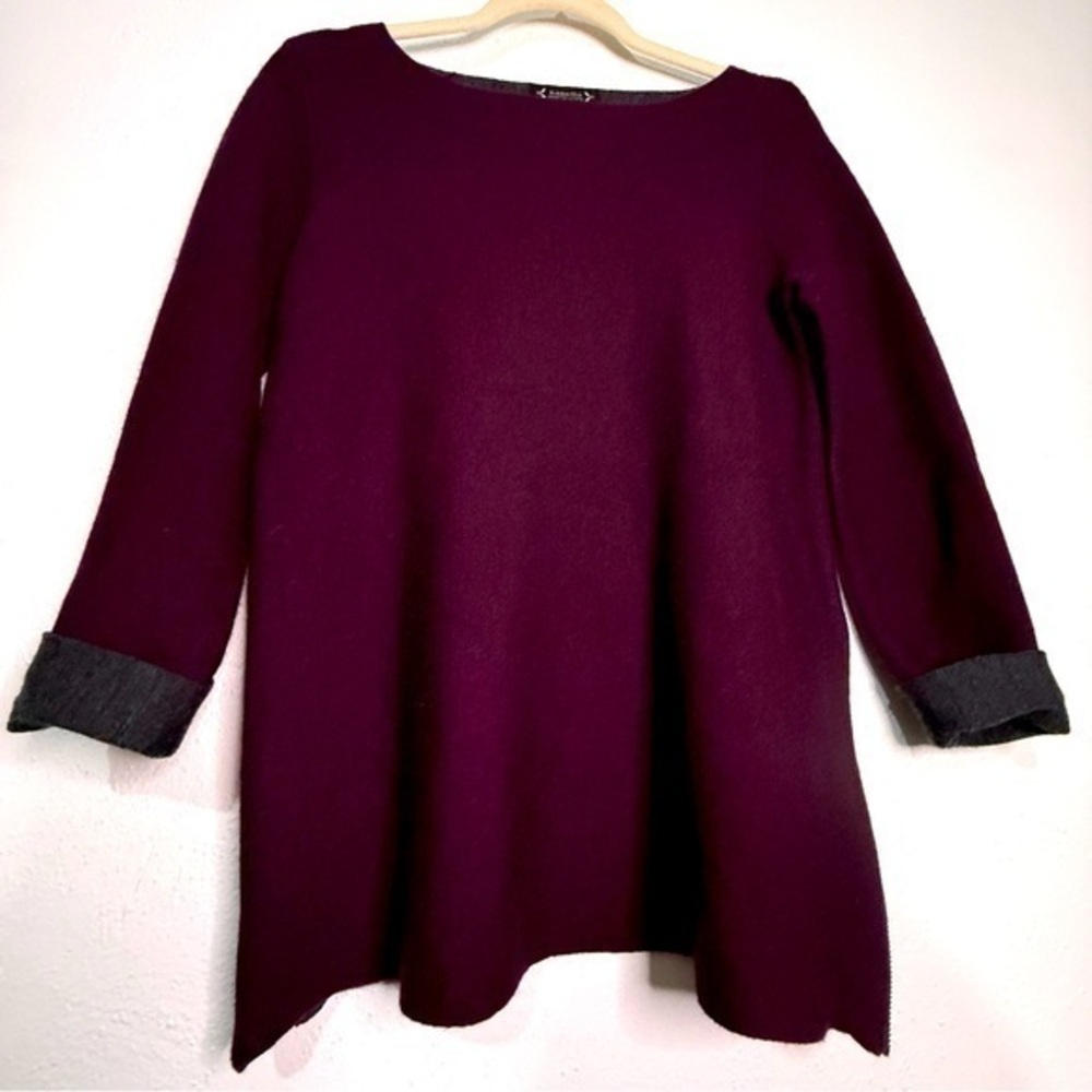 Nanette LePore Comfy Purple 100% x-fine merino wool Sweater w/Gray Cuffs. Sz S.